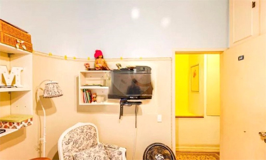 Sobrado à venda com 4 quartos, sendo 1 suíte, em Vila Cordeiro, São Paulo, SP