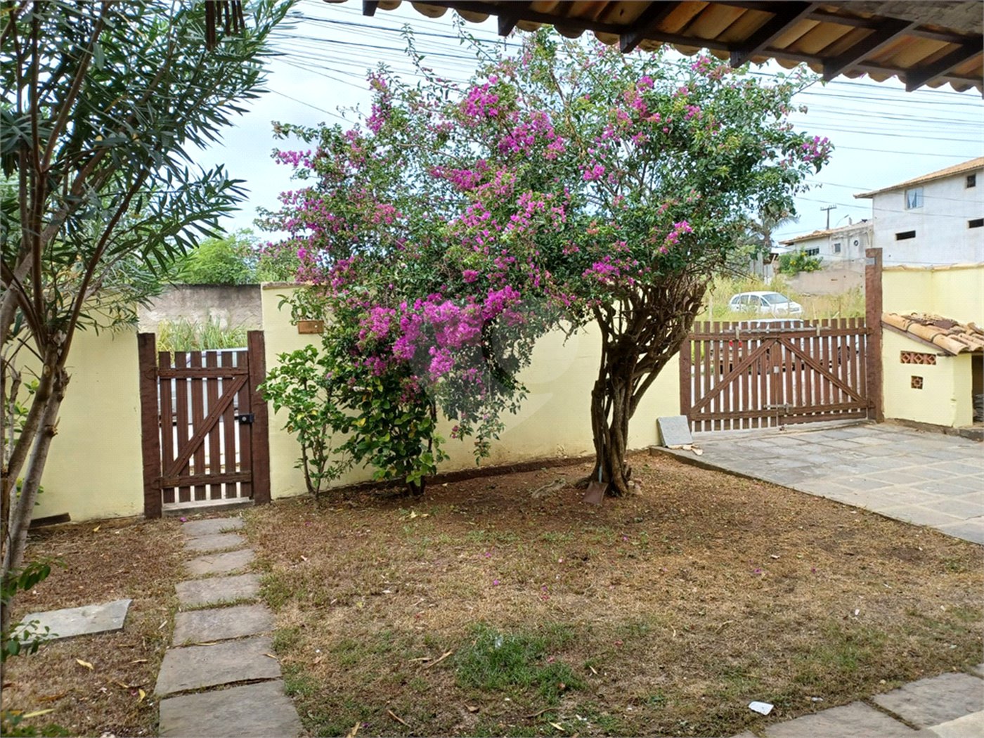 Casa à venda com 4 quartos, sendo 1 suíte, em Praia Rasa, Armação dos Búzios, RJ