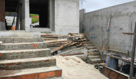 Casa à venda com 3 quartos, sendo 1 suíte,  em Loteamento Parque Residencial Serras de Atibaia II, Atibaia, SP