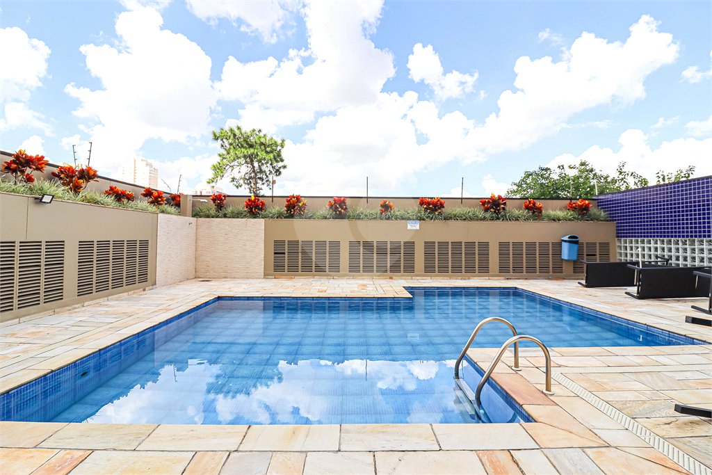 Apartamento à venda com 3 quartos, sendo 1 suíte,  em Vila Ipojuca, São Paulo, SP