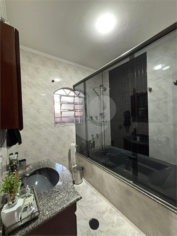 Casa à venda com 3 quartos, sendo 1 suíte,  em Vila Nivi, São Paulo, SP