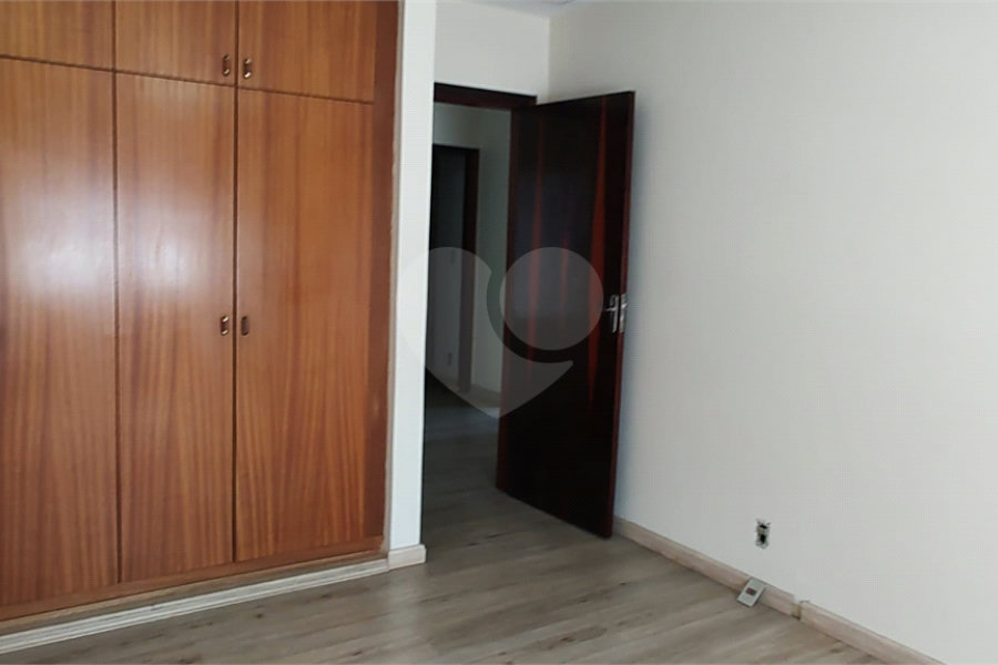 Sobrado à venda com 3 quartos, sendo 1 suíte,  em Artur Alvim, São Paulo, SP