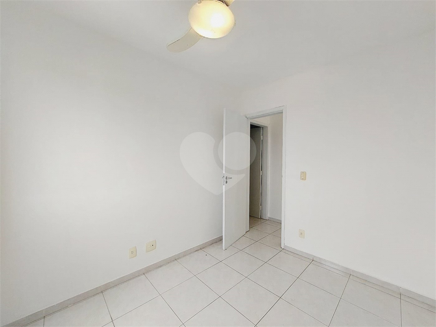 Apartamento à venda ou para alugar com 2 quartos em Vila Anastácio, São Paulo, SP