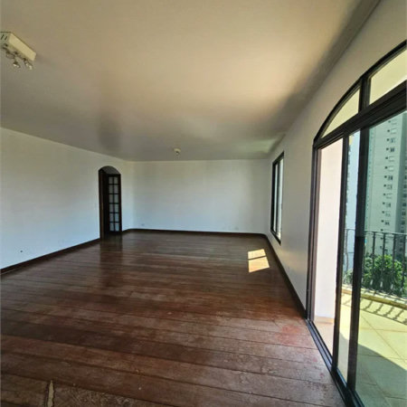 Apartamento à venda com 4 quartos, sendo 2 suítes, em Jardim Parque Morumbi, São Paulo, SP