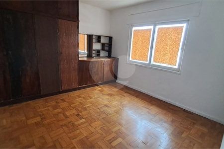 Sobrado à venda com 3 quartos em Água Fria, São Paulo, SP