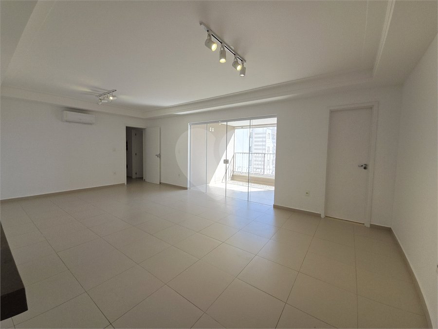 Apartamento para alugar com 3 suítes em Parque Campolim, Sorocaba, SP