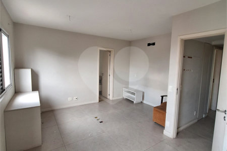 Apartamento à venda com 3 suítes em Vila Maria Alta, São Paulo, SP