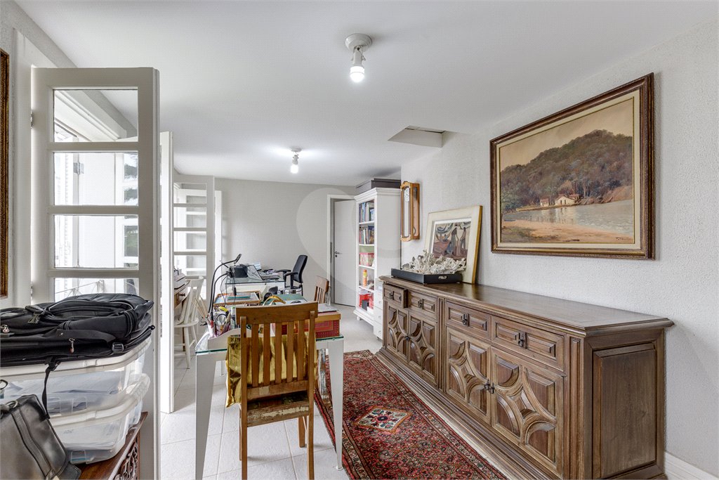 Casa de Vila à venda com 3 quartos, sendo 2 suítes, em Brooklin Velho, São Paulo, SP