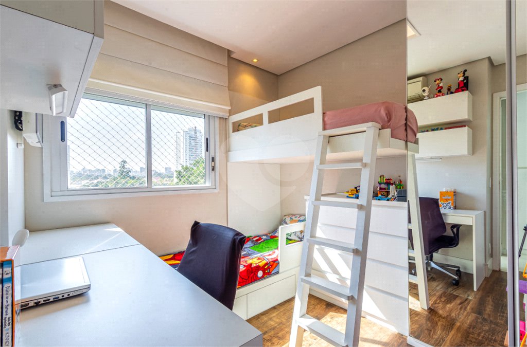 Apartamento à venda com 3 quartos, sendo 1 suíte, em Chácara Santo Antônio, São Paulo, SP
