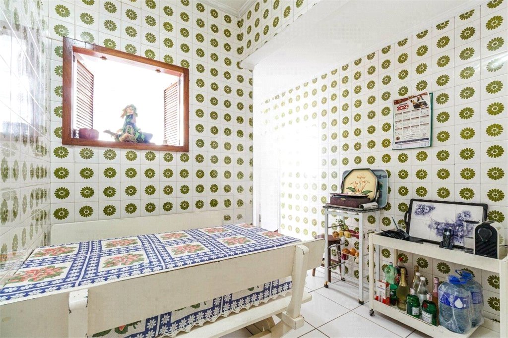 Apartamento à venda com 3 quartos, sendo 1 suíte,  em Santa Cecília, São Paulo, SP