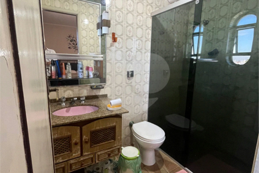 Sobrado à venda com 3 quartos, sendo 1 suíte, em Vila Dom Pedro Ii, São Paulo, SP