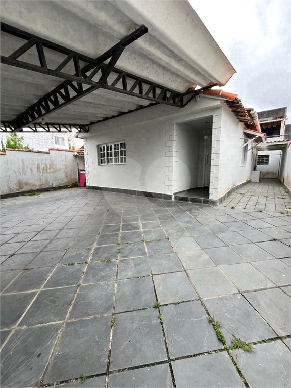 Casa à venda com 3 quartos em Conjunto Habitacional São Sebastião, Mogi das Cruzes, SP