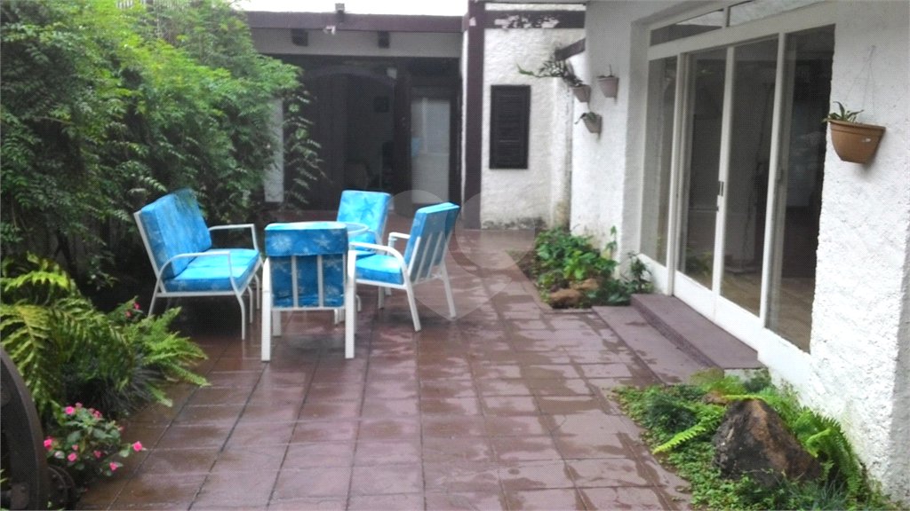 Sobrado à venda com 4 quartos, sendo 2 suítes, em Vila Madalena, São Paulo, SP
