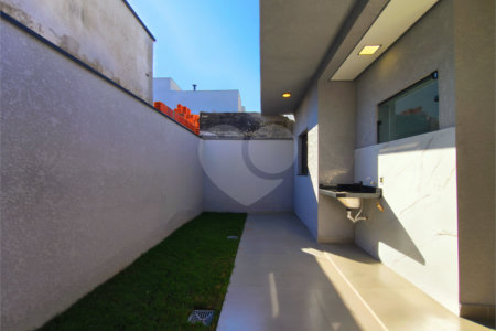 Casa à venda com 3 quartos, sendo 1 suíte, no condomínio Horto Florestal Villagio, Sorocaba - SP