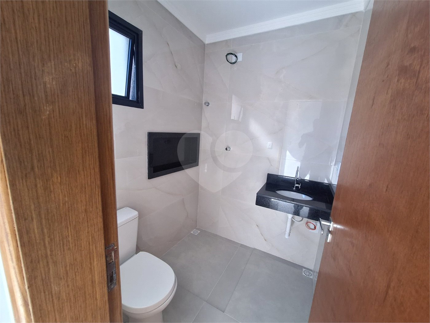 Sobrado à venda com 3 quartos, sendo 1 suíte, em Vila São Geraldo, São Paulo, SP