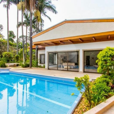 Casa Térrea à venda com 5 suítes em Jardim Marajoara, São Paulo, SP