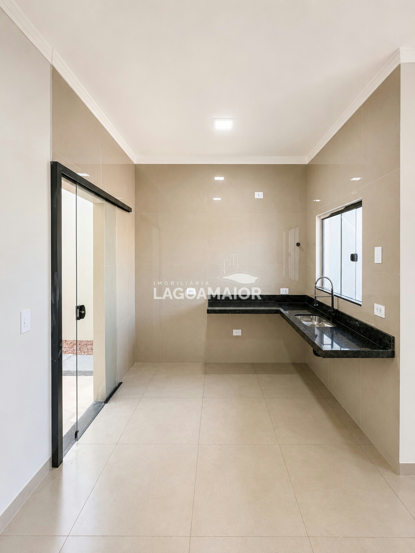 Casa à venda com 3 quartos, sendo 1 suíte,  em Mais Parque , Três Lagoas, MS