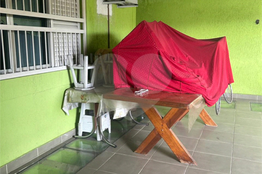 Sobrado à venda com 3 quartos, sendo 1 suíte, em Vila Nova Cachoeirinha, São Paulo, SP