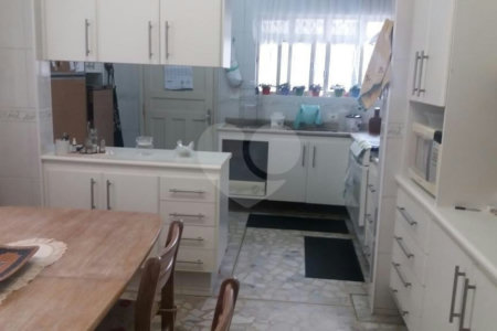 Sobrado à venda com 4 quartos, sendo 1 suíte,  em Santa Teresinha, São Paulo, SP