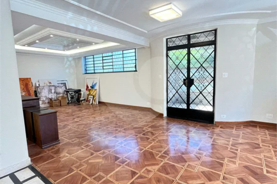 Sobrado à venda com 4 quartos, sendo 1 suíte, em Santana, São Paulo, SP