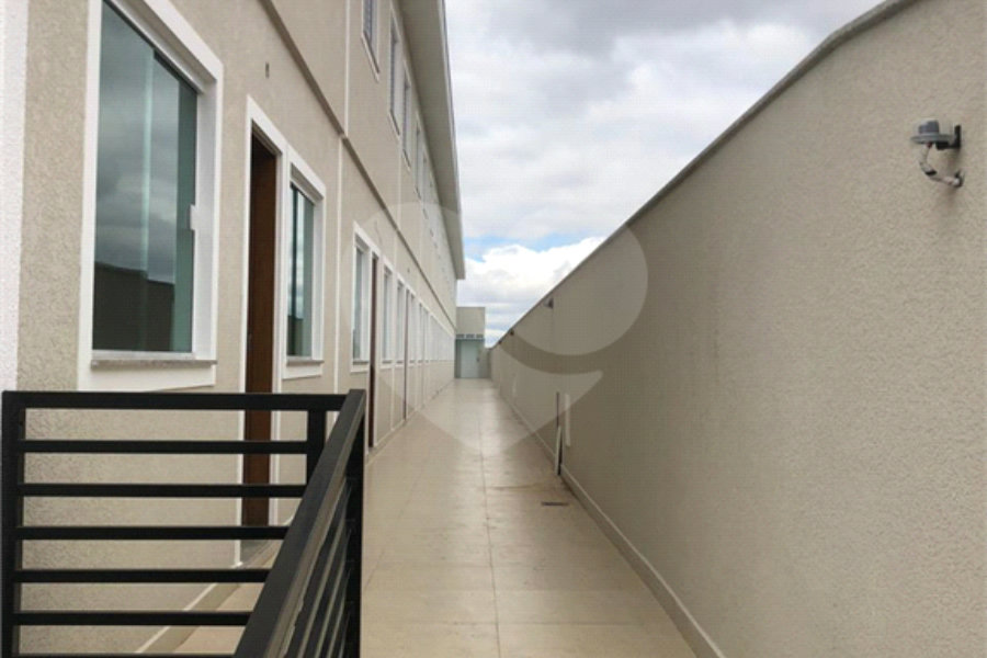 Casa à venda com 3 quartos, sendo 1 suíte, no condomínio Cond Batinga, São Paulo - SP