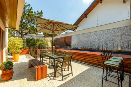 Casa à venda ou para alugar com 4 suítes em Morumbi, São Paulo, SP