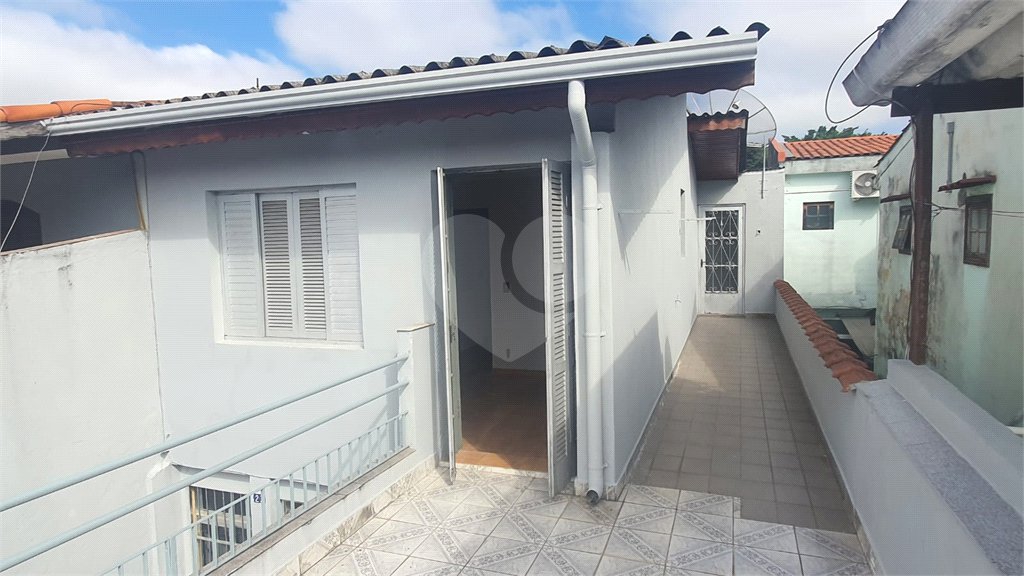 Sobrado à venda com 3 quartos em Vila Nilo, São Paulo, SP