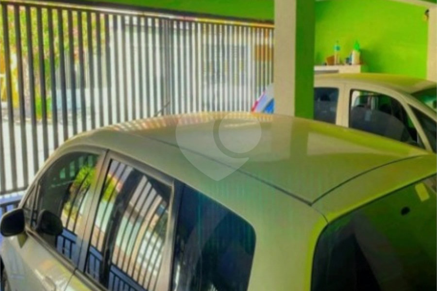 Sobrado à venda com 4 quartos, sendo 1 suíte, em Jaraguá, São Paulo, SP