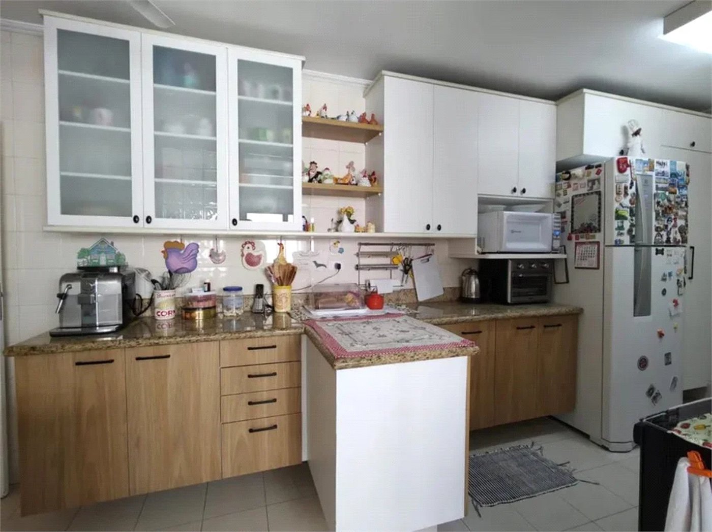 Apartamento à venda com 4 quartos, sendo 1 suíte, em Brooklin Paulista, São Paulo, SP