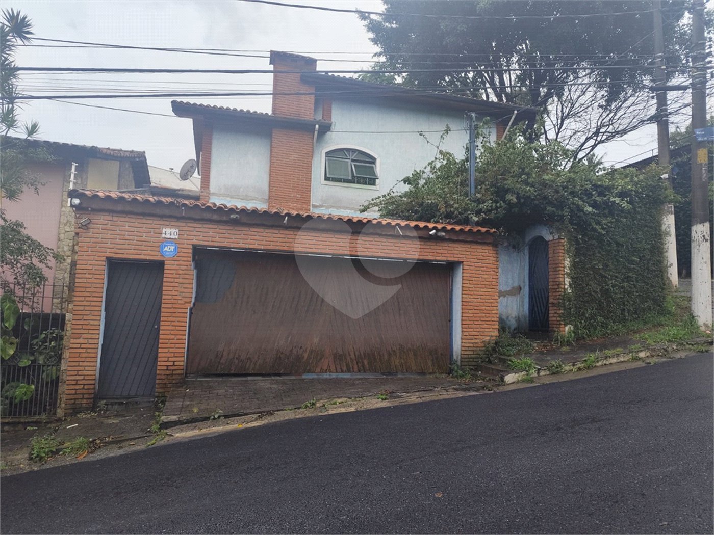 Sobrado à venda com 4 quartos, sendo 2 suítes,  em Tremembé, São Paulo, SP