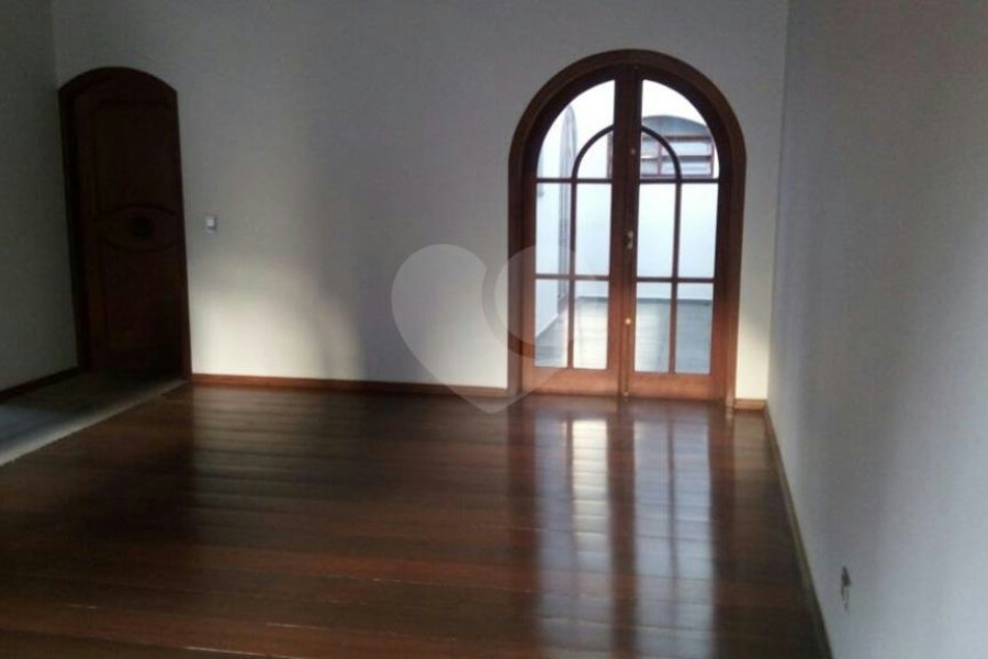 Casa Térrea à venda com 4 quartos, sendo 1 suíte, em Jardim Floresta, São Paulo, SP