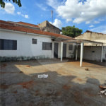 Casa à venda com 2 quartos em Jardim Pinheiros (vila Xavier), Araraquara, SP