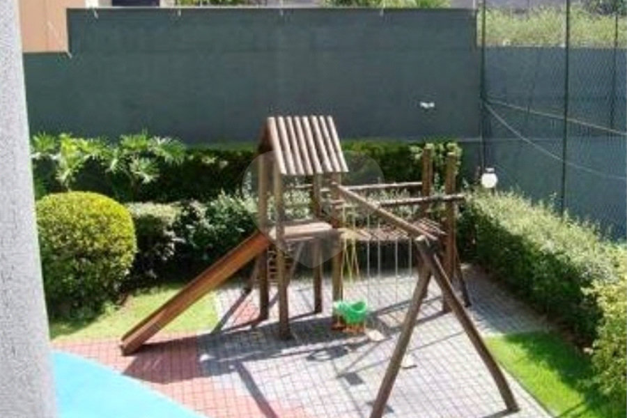 Apartamento à venda com 3 quartos, sendo 1 suíte,  em Morumbi, São Paulo, SP