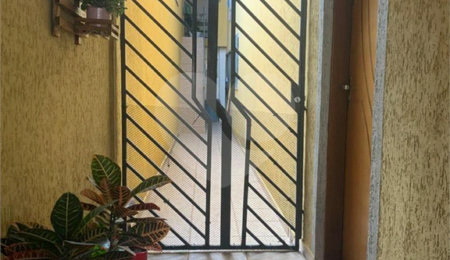 Sobrado à venda com 3 quartos, sendo 1 suíte,  em Vila Sabrina, São Paulo, SP