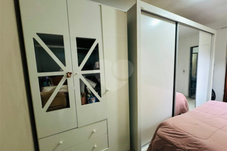 Casa à venda com 4 quartos, sendo 2 suítes, em Parque Santo Antônio, Guarulhos, SP