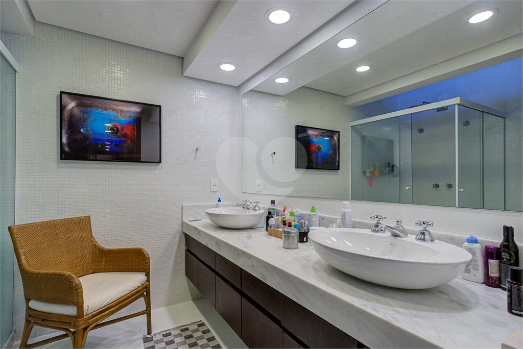 Casa à venda com 3 suítes em Alto da Boa Vista, São Paulo, SP