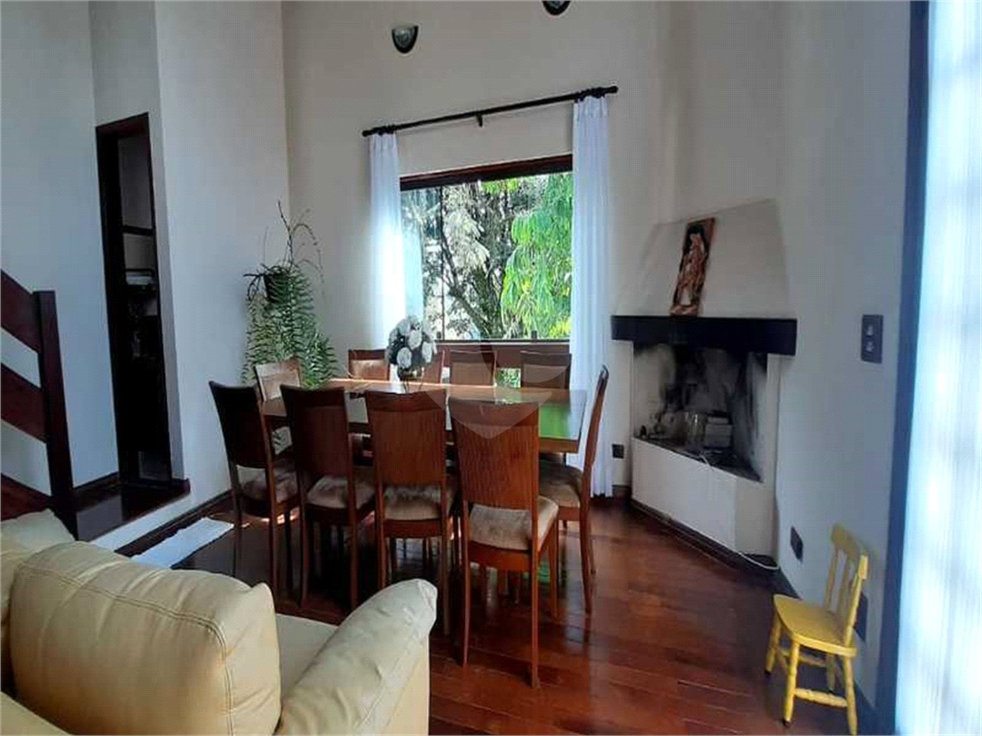 Sobrado à venda ou para alugar com 3 quartos, sendo 1 suíte, em Serra da Cantareira, Mairiporã, SP
