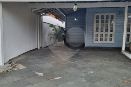 Casa à venda com 4 quartos, sendo 1 suíte, no condomínio Parque Ibiti do Paço, Sorocaba - SP