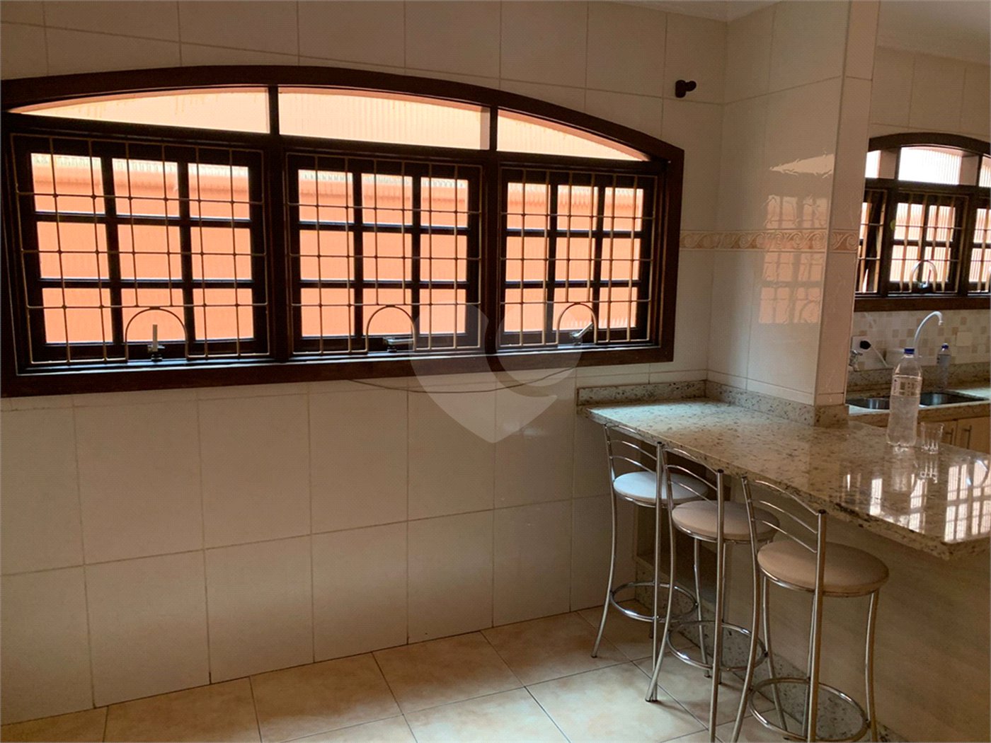 Sobrado à venda com 3 quartos, sendo 1 suíte, em Tremembé, São Paulo, SP