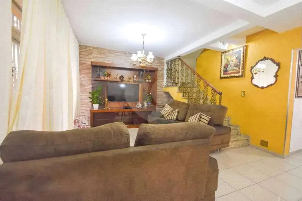 Casa à venda com 4 quartos, sendo 2 suítes, em Vila Mazzei, São Paulo, SP