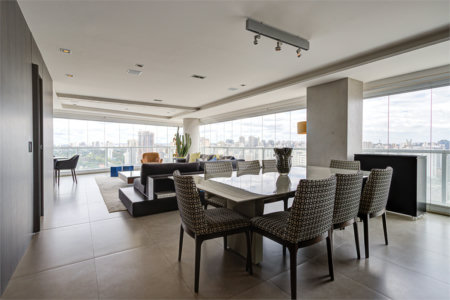 Apartamento à venda com 3 suítes em Campo Belo, São Paulo, SP