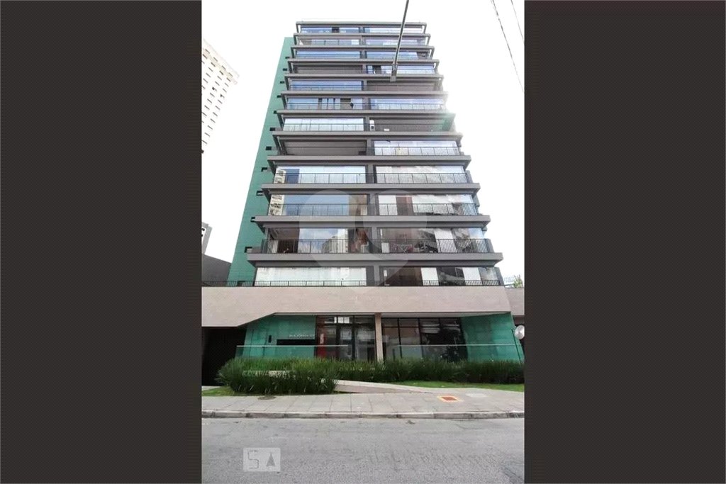 Apartamento à venda com 3 quartos, sendo 1 suíte,  em Vila Olímpia, São Paulo, SP