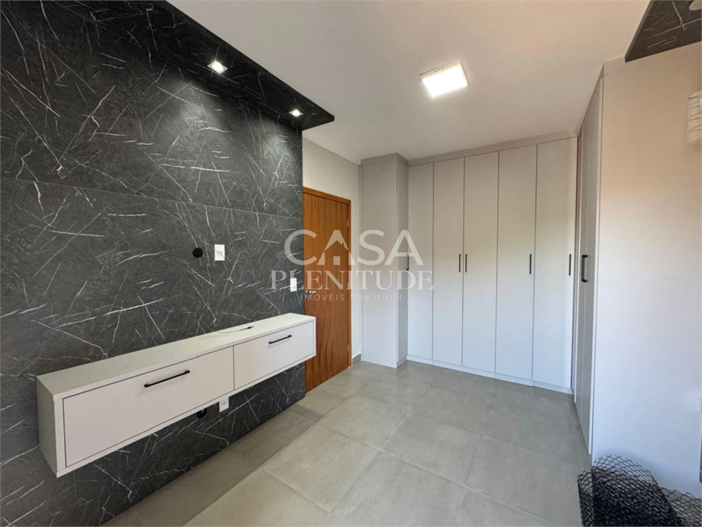 Sobrado à venda com 2 quartos em Wanel Ville, Sorocaba, SP