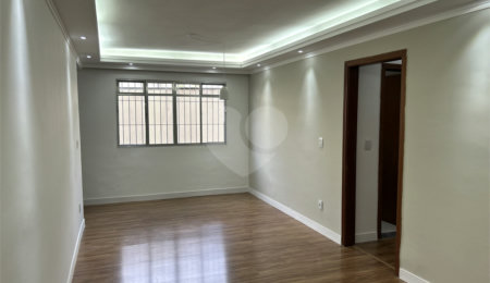 Apartamento à venda com 3 quartos, sendo 1 suíte,  em Vila Lavínia, Mogi das Cruzes, SP