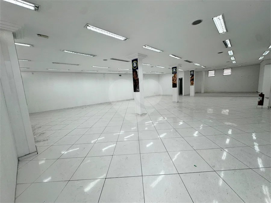 PRÉDIO COMERCIAL DE 944 M² PARA LOCAÇÃO | LOCALIZAÇÃO ESTRATÉGICA, GRANDE VISIBILIDADE E EXCELENTE POTENCIAL COMERCIAL