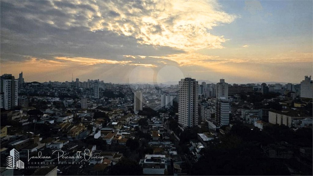 Apartamento à Venda com 210m² com 3 dormitórios e 3 vagas em Perdizes - Estuda permuta .