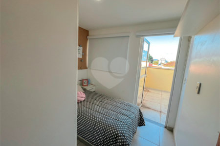 Casa à venda com 4 quartos, sendo 1 suíte, no condomínio Imperial Santa Cruz, Rio de Janeiro - RJ