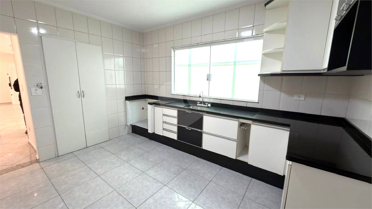 Sobrado à venda com 3 quartos, sendo 1 suíte, em Jardim Vila Formosa, São Paulo, SP