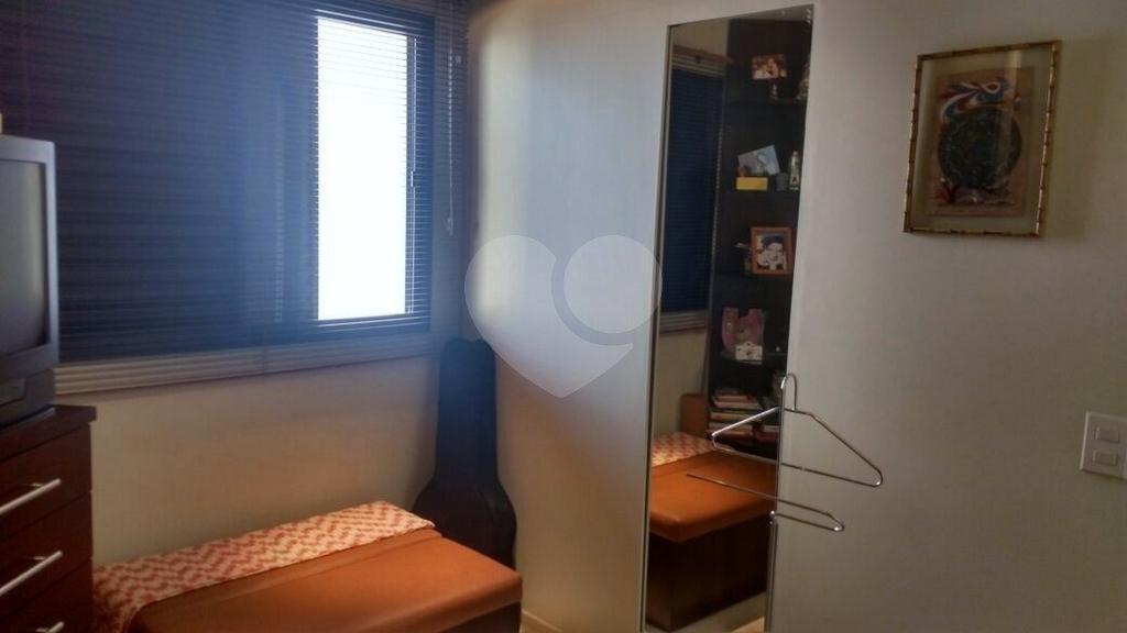 Apartamento à venda com 3 quartos, sendo 1 suíte, em Vila Monumento, São Paulo, SP