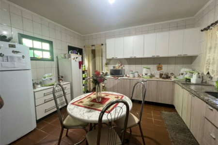 Casa à venda com 3 quartos, sendo 1 suíte,  em Mogi Moderno, Mogi das Cruzes, SP